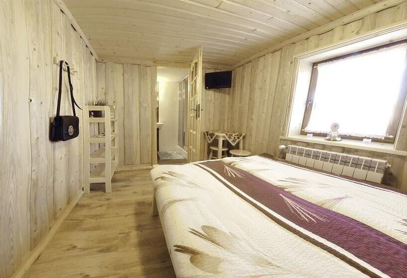 Quarto Quádruplo Estandar, Willa U Gałów