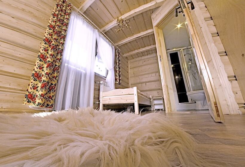 Quarto Triplo Estandar, Willa U Gałów
