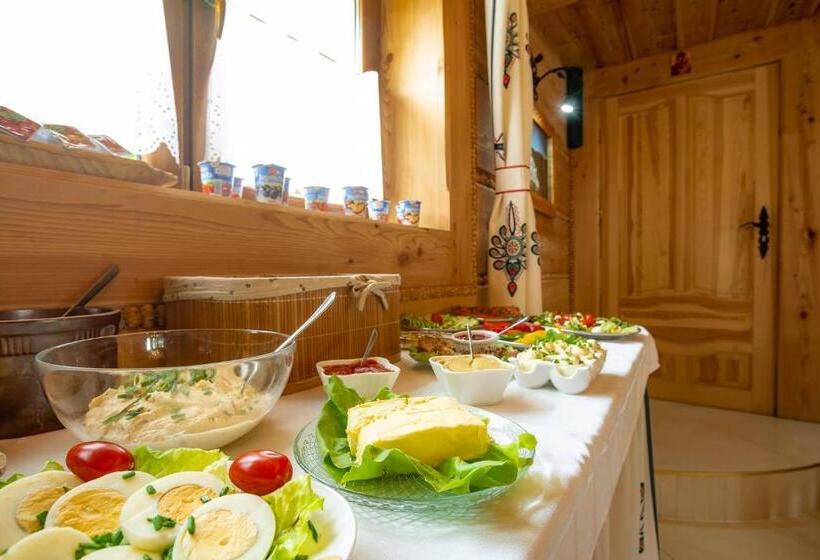 Quarto Triplo Deluxe, Willa U Gałów