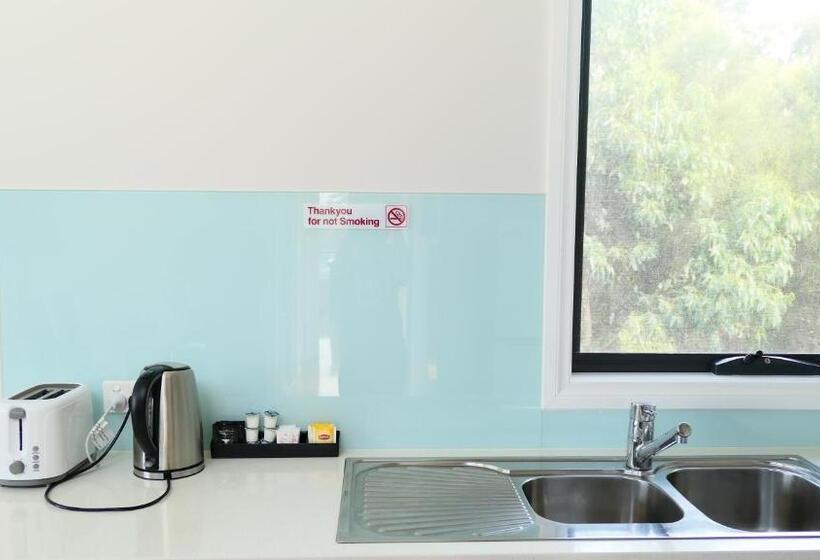 2 Bedroom Deluxe Apartment Sea View, Apollo Bay Seal Apartments
