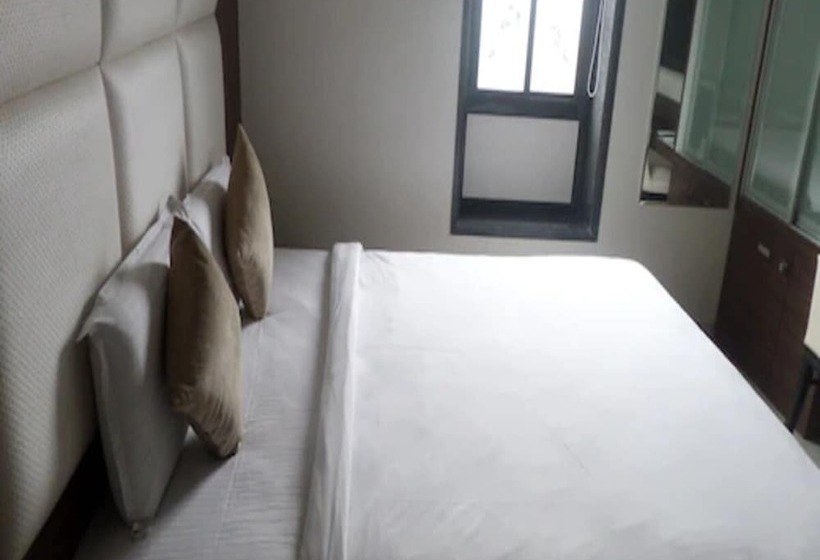 Номер Executive, Raj Palace