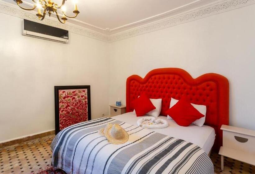 Quarto Superior, Villa Ayche