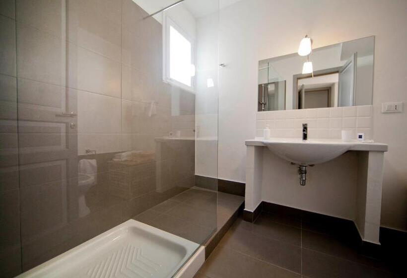 اتاق خانوادگی, B&b Barone Sieri Pepoli