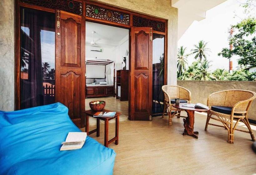 Номер Стандарт с Балконом, Thambili Cabanas