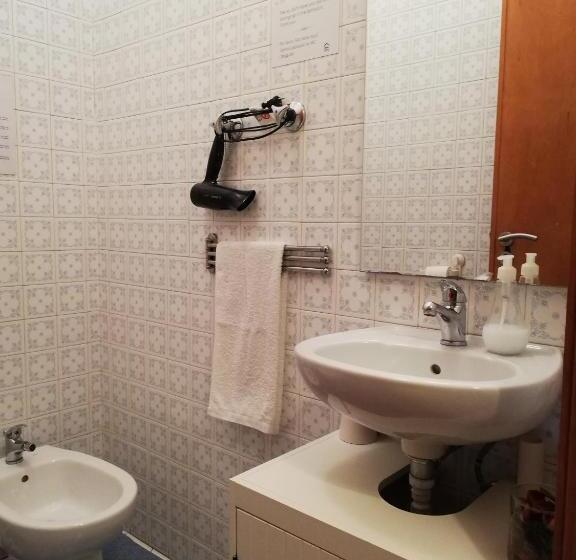 Трехместный Номер Стандарт с Балконом, Tripgeo Guesthouse