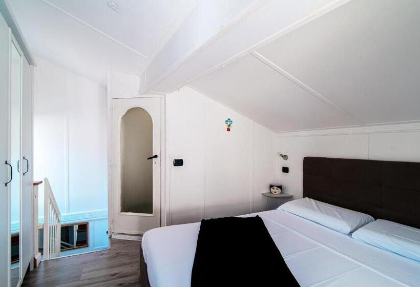 Студия Стандарт, Joivy Al Duomo Guest House