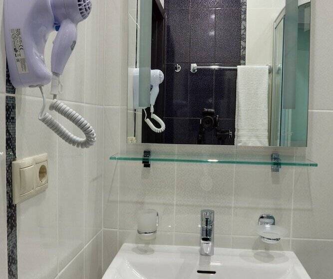 Студия Deluxe, Prestige Hotel Seven Kings
