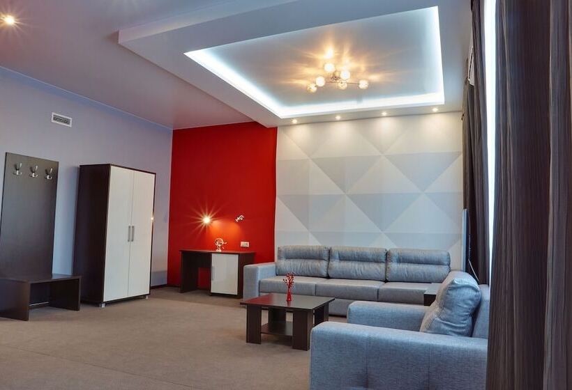 Студия Deluxe, Prestige Hotel Seven Kings