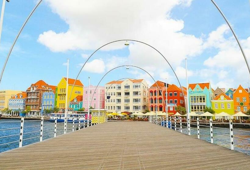 Economy Room, Willemstad Resort