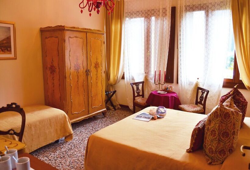 Трехместный Номер Стандарт Совместная Ванная, Venice Lion Residence   Vespucci