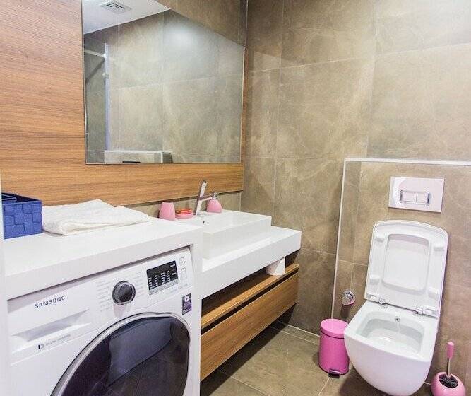 آپارتمان دلوکس 3 خوابه, Accra Luxury Apartments