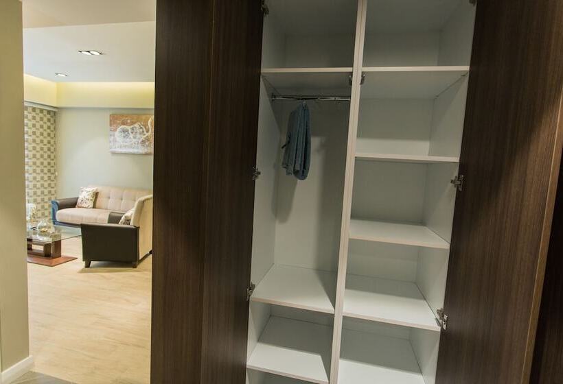 آپارتمان دلوکس 3 خوابه, Accra Luxury Apartments