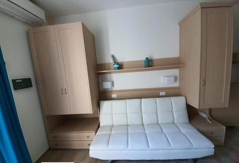 带露台的套间, Airone Cervia B&b Camere E Appartamenti