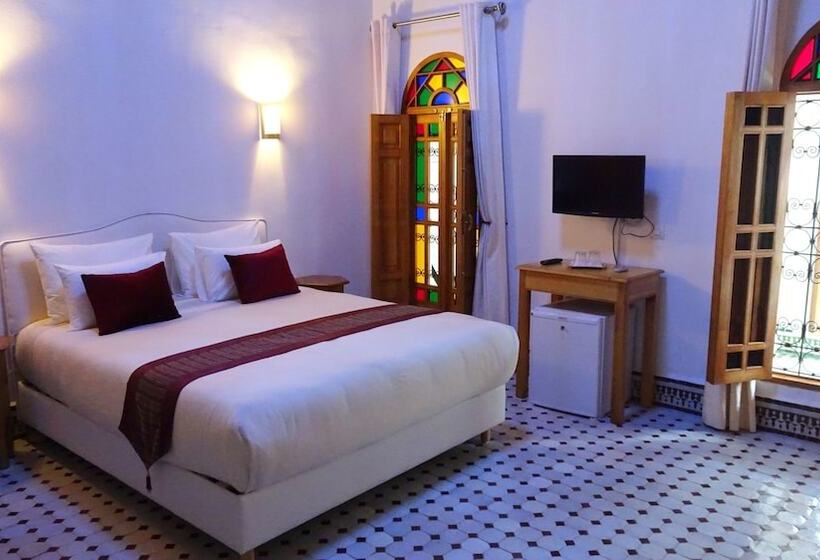 سوییت خانوادگی, Riad Sabah
