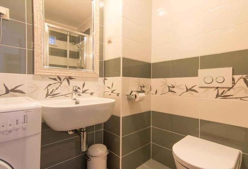 آپارتمان 2 خوابه با چشم‌انداز دریا, Villa Novak