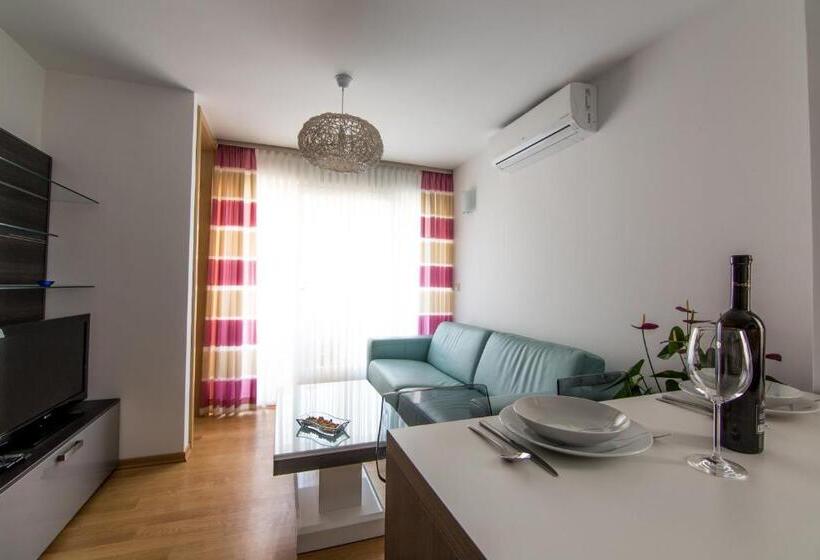 آپارتمان 1 خوابه با بالکن و چشم‌انداز دریا, Villa Novak