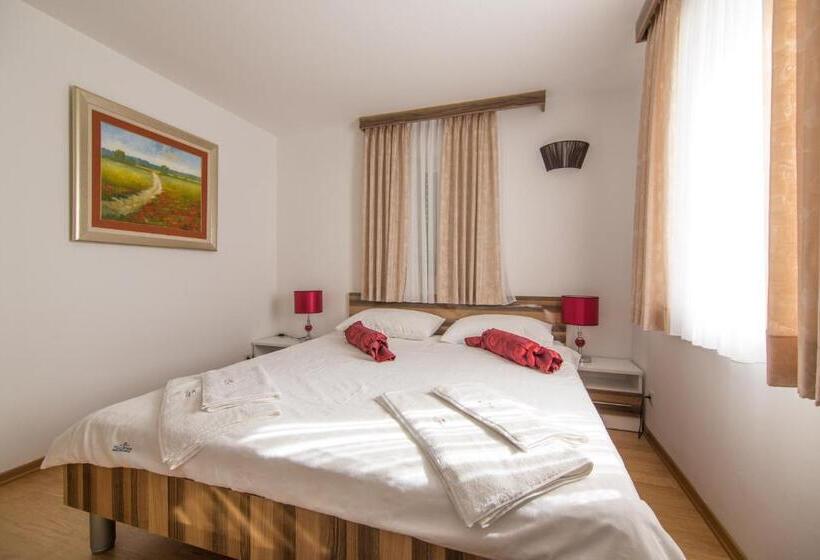 آپارتمان 1 خوابه با بالکن, Villa Novak