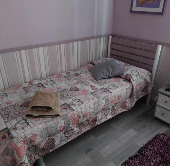 اتاق استاندارد یک تخته با سرویس بهداشتی مشترک, Bed And Breakfast Al Cucherle