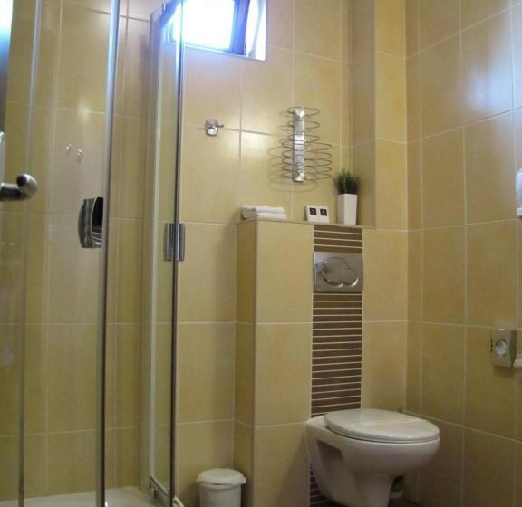غرفة قياسية, Grand Hotel Senica, Garni
