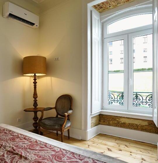 آپارتمان 1 خوابه با چشم‌انداز, Casas De São Bento