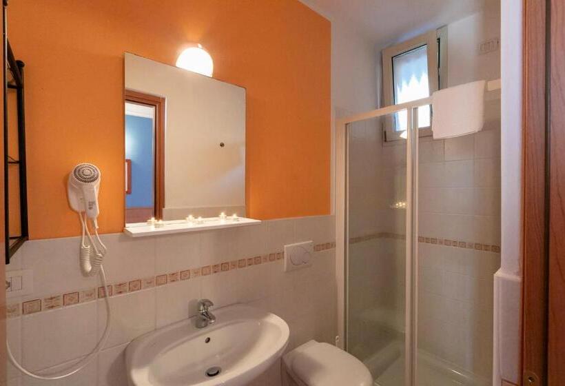 شقة 4 غرف, Residence La Collina