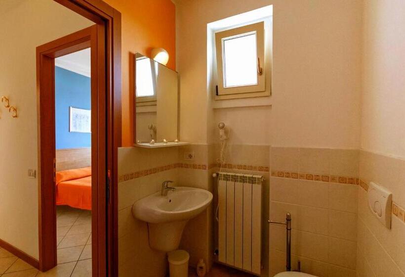 Апартаменты 4 Спальни, Residence La Collina