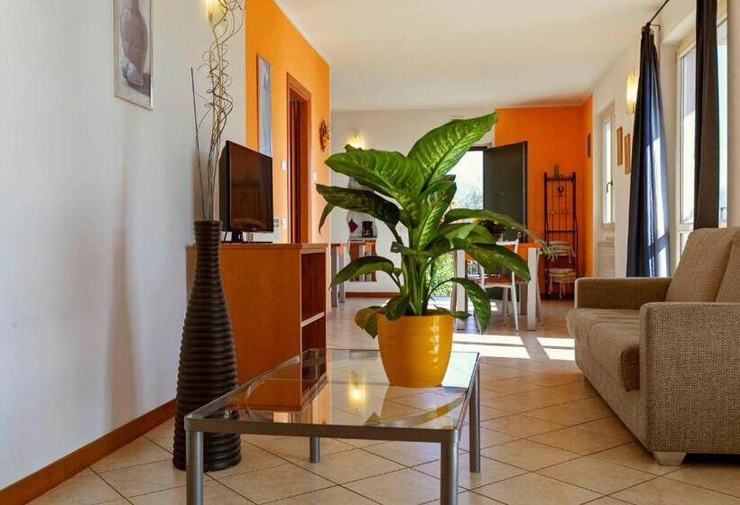 Апартаменты 4 Спальни, Residence La Collina