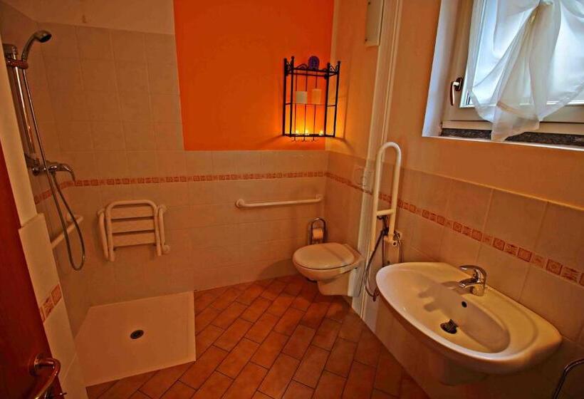 Апартаменты 2 Спальни, Residence La Collina