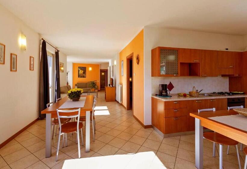 شقة 4 غرف, Residence La Collina