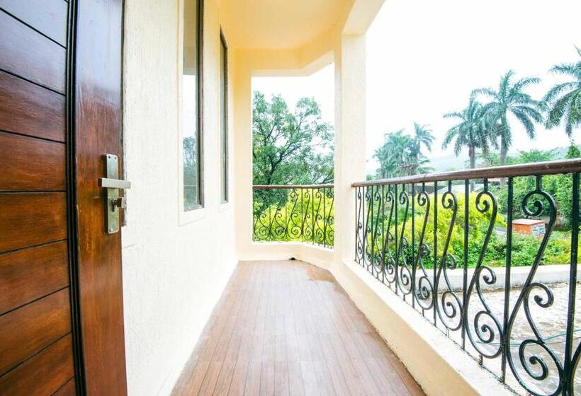 اتاق سوپریور, Treebo Reveniir Resort