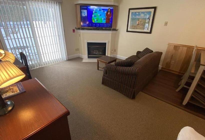 Номер Superior Кровать Кинг, Baileys Harbor Yacht Club Resort