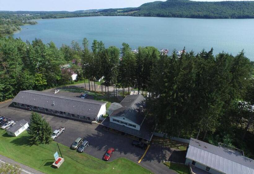 Номер Стандарт, Bayside Inn & Marina