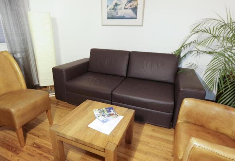 اتاق خانوادگی, Pension Franzbäcker
