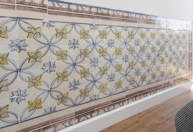 سوئیت با چشم‌انداز رودخانه, Lisbon Old Town Guest House