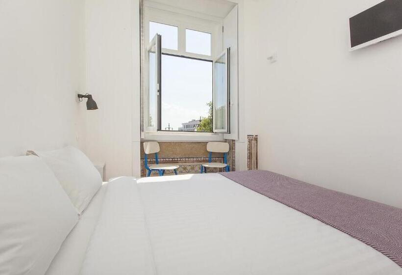 سوئیت با چشم‌انداز رودخانه, Lisbon Old Town Guest House