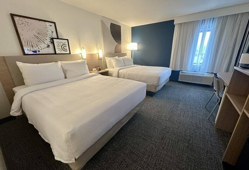 Standardzimmer 2 Doppelbetten, Spark By Hilton Fort Wayne