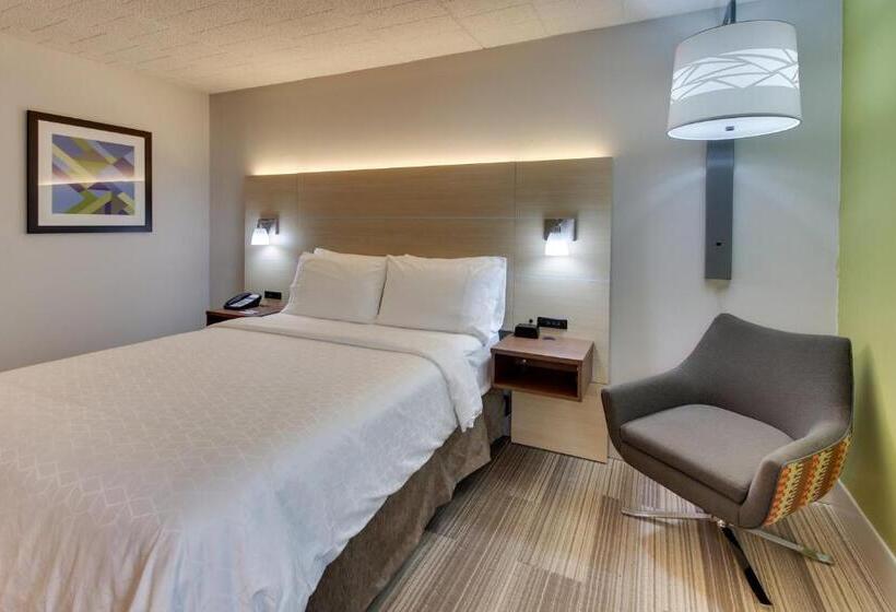 Номер Стандарт Кровать Кинг Адаптированный для Инвалидов, Holiday Inn Express Pittston  Scranton Airport, An Ihg