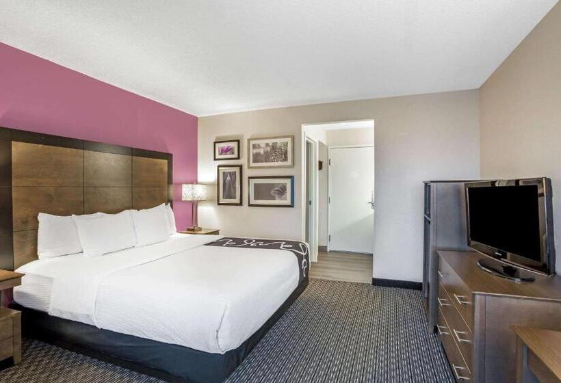 Номер Стандарт Кровать Кинг Адаптированный для Инвалидов, La Quinta By Wyndham Hartford Bradley Airport