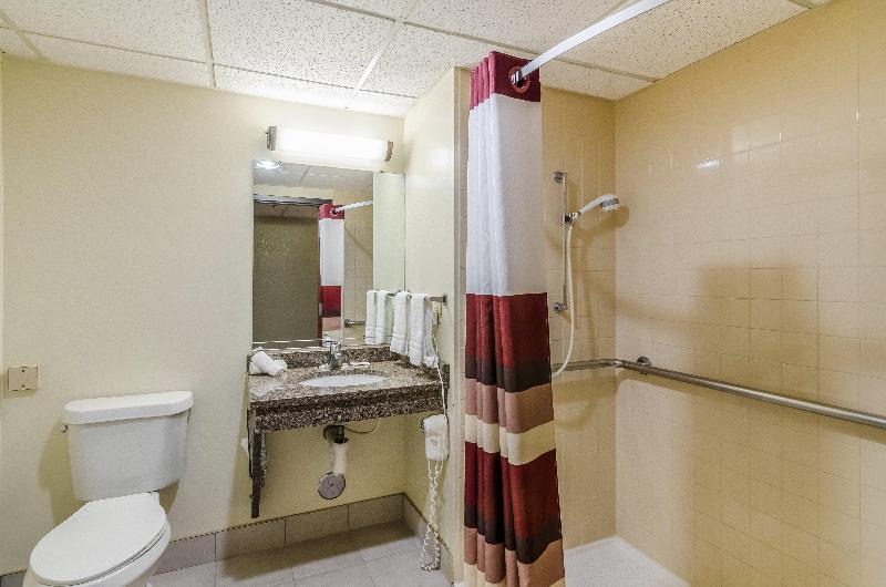 디럭스 룸, Red Roof Inn & Conference Center Wichita Airport