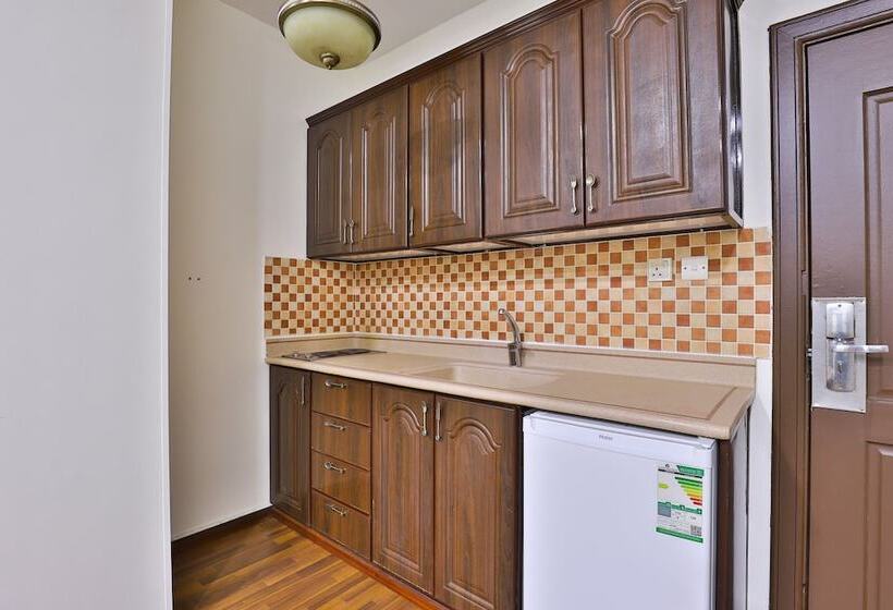 דירת שני חדרים, Oyo 288 Diafati Residential Units