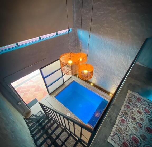 اتاق لوکس, Ecoparadise