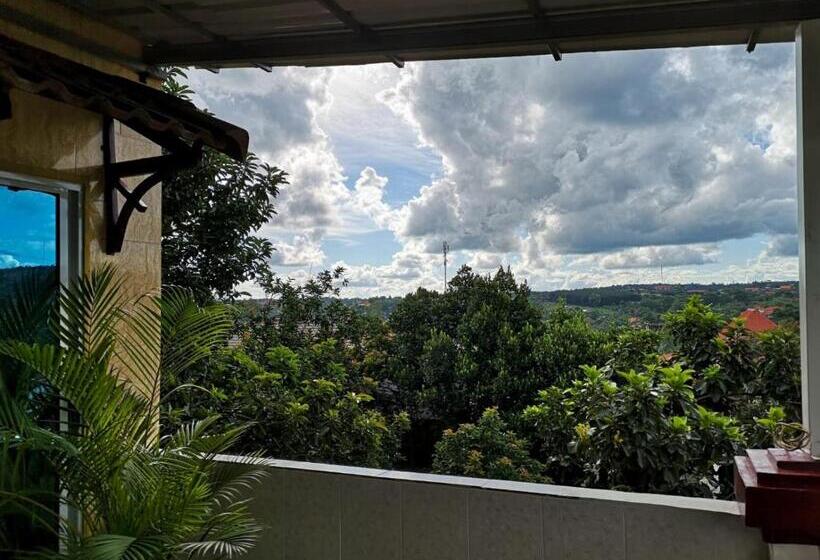 اتاق لوکس, Route 76 Guest House