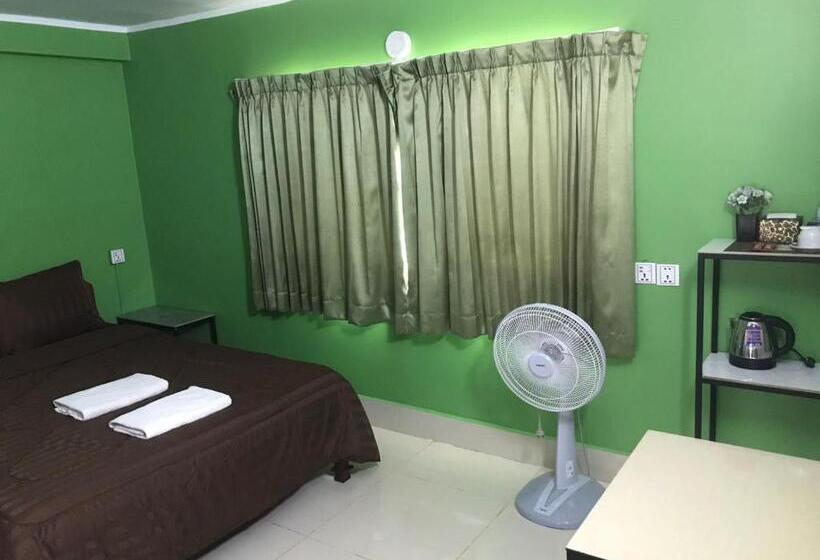 اتاق لوکس, Route 76 Guest House
