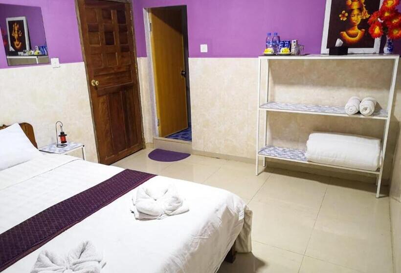 اتاق سوپریور, Route 76 Guest House