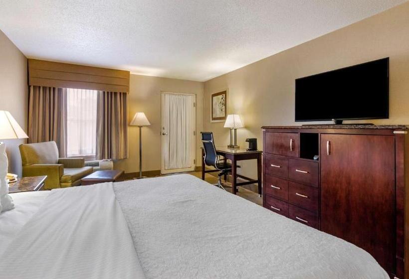 חדר סטנדרט עם מיטת קינג, Best Western Plus Inn At Hunt Ridge