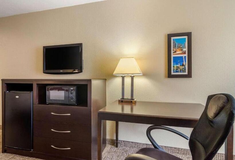 Номер Стандарт Кровать Кинг Адаптированный для Инвалидов, Comfort Inn & Suites Perry National Fairgrounds Area