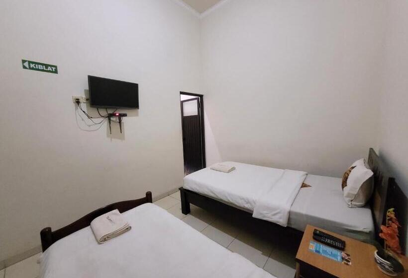 اتاق استاندارد, Ndalem Katong Guest House Ponorogo