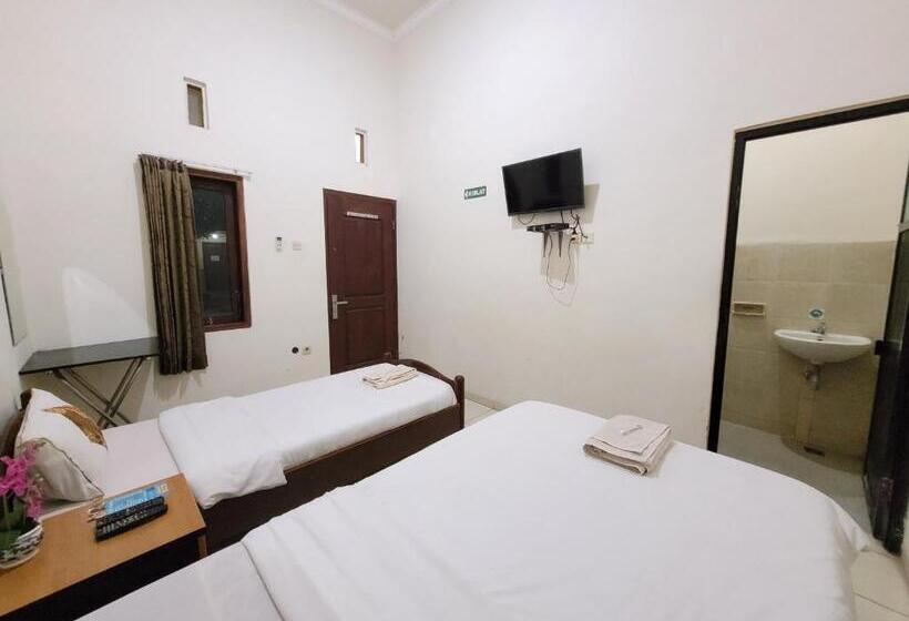 اتاق استاندارد, Ndalem Katong Guest House Ponorogo