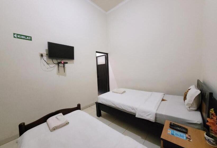 اتاق استاندارد, Ndalem Katong Guest House Ponorogo