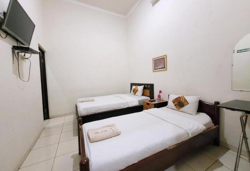 اتاق استاندارد, Ndalem Katong Guest House Ponorogo